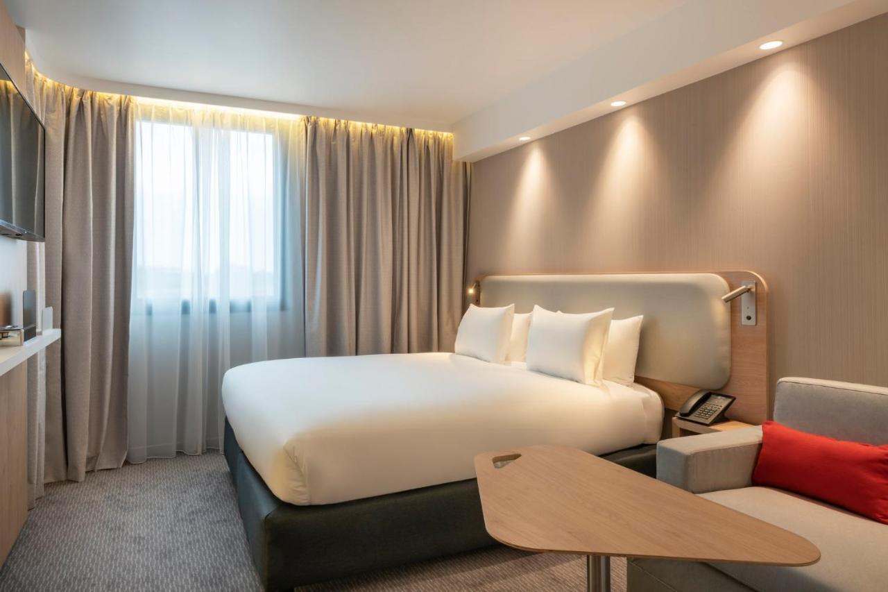 Holiday Inn Express - Marne-La-Vallee Val D'Europe By Ihg Bailly-Romainvilliers Exterior photo