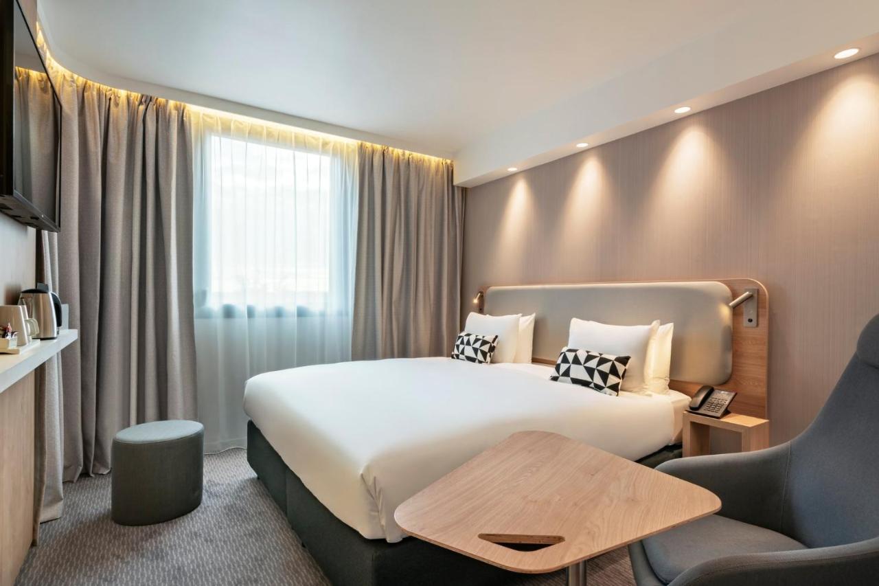 Holiday Inn Express - Marne-La-Vallee Val D'Europe By Ihg Bailly-Romainvilliers Exterior photo