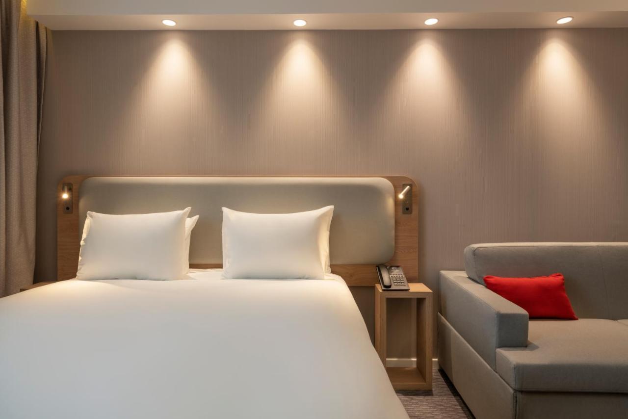 Holiday Inn Express - Marne-La-Vallee Val D'Europe By Ihg Bailly-Romainvilliers Exterior photo