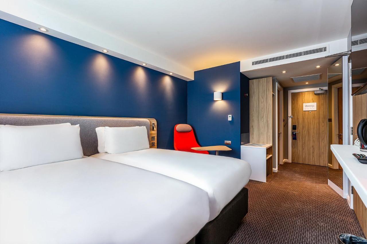 Holiday Inn Express - Marne-La-Vallee Val D'Europe By Ihg Bailly-Romainvilliers Exterior photo
